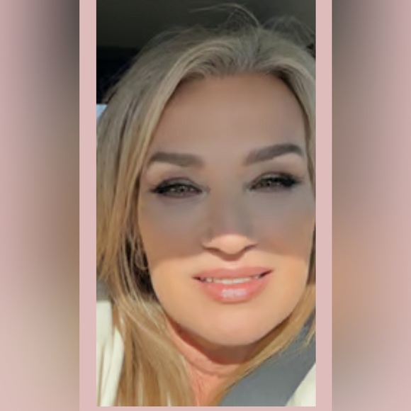 MEET YOUR POSHER - Picture 2 of 16